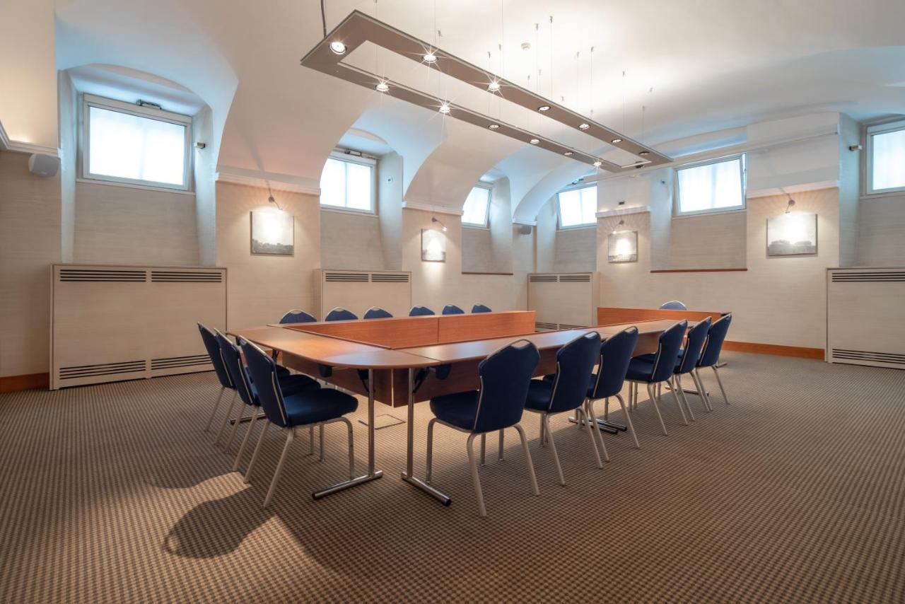 Capo D´áfrica – Colosseo 4* Roma